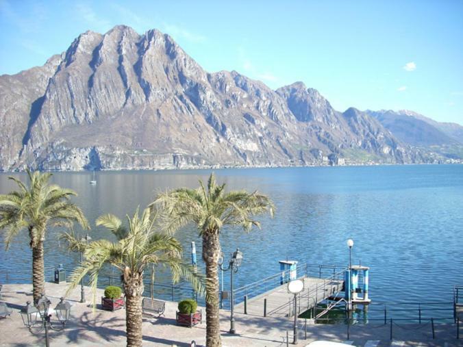 Miralago Casa Vacanze Riva di Solto Exterior foto