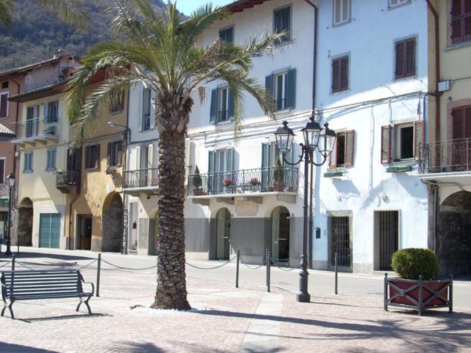 Miralago Casa Vacanze Riva di Solto Habitación foto